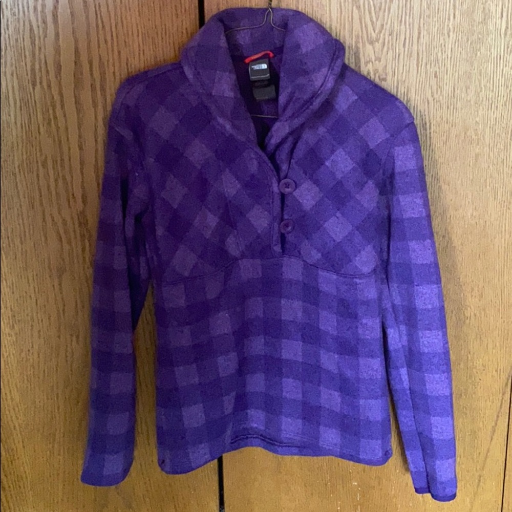 The Northface sweater